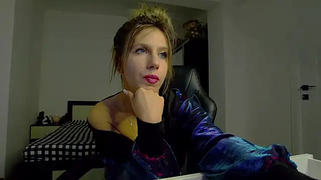 DedeSibel online show from April 2026 02:46:01 PM