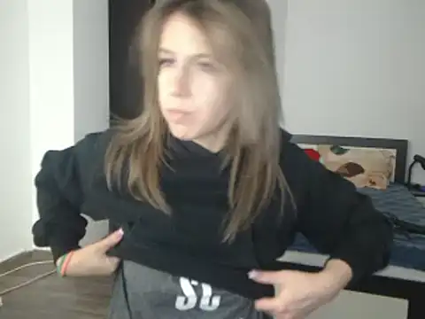 DedeSibel online show from February 2025 12:59:01 PM