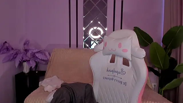 Dia Doll online show from June 2026 06:40:01 AM