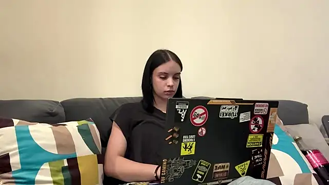 martinienjoyer online show from June 2026 07:36:01 AM