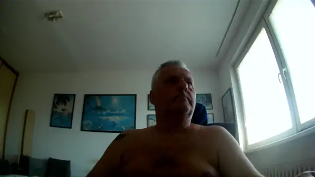 Snapshot of Robert_SK1 chatting on June 2026 12:22:02 PM Robert SK1 online show from June 2026 12:22:02 PM