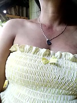 Snapshot of _Lynk_ chatting on June 2026 06:00:01 AM Lynk online show from June 2026 06:00:01 AM
