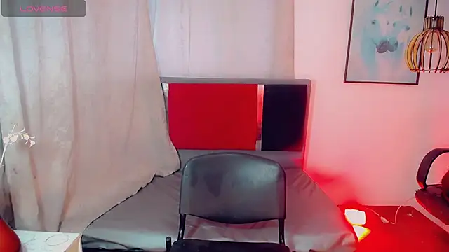 natalie vegas  online show from July 2026 11:33:02 AM