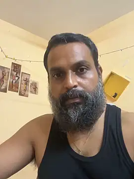 Snapshot of beast_bearded_dady chatting on June 2026 08:00:02 AM beast bearded dady online show from June 2026 08:00:02 AM