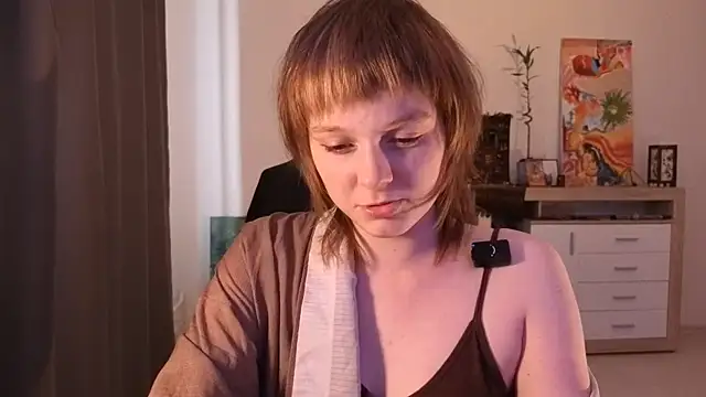 Snapshot of DustiZuchowski chatting on June 2026 09:15:02 AM DustiZuchowski online show from June 2026 09:15:02 AM