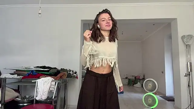 Monicaqte online show from August 2026 04:22:01 PM