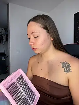 mia bornner online show from July 2026 07:57:01 PM