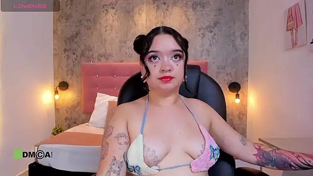 annyhills1 online show from June 2026 06:12:01 AM