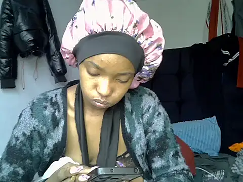 Snapshot of pretty_jaz chatting on June 2026 06:46:01 AM pretty jaz online show from June 2026 06:46:01 AM