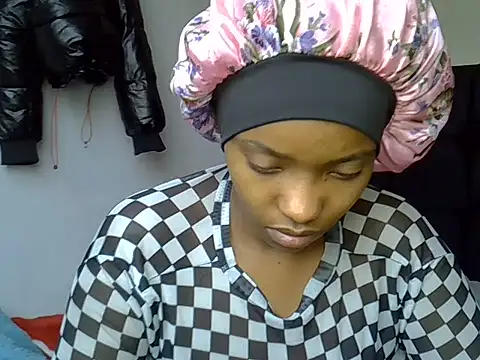 Snapshot of pretty_jaz chatting on June 2026 12:05:02 PM pretty jaz online show from June 2026 12:05:02 PM