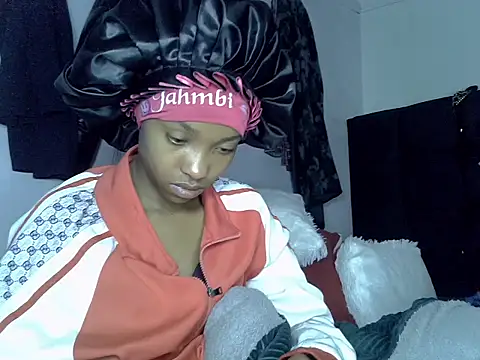 Snapshot of pretty_jaz chatting on August 2026 12:38:02 AM pretty jaz online show from August 2026 12:38:02 AM