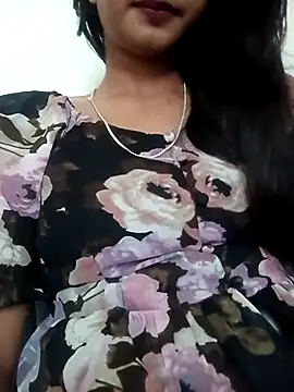 Snapshot of avii5 chatting on July 2026 08:04:01 AM avii5 online show from July 2026 08:04:01 AM