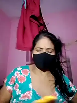 Snapshot of Noor__Malika- chatting on July 2026 03:04:01 AM Noor Malika- online show from July 2026 03:04:01 AM