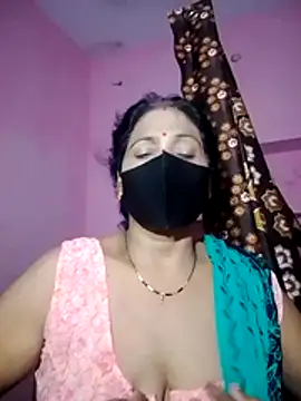 Snapshot of Noor__Malika- chatting on July 2026 02:14:02 PM Noor Malika- online show from July 2026 02:14:02 PM