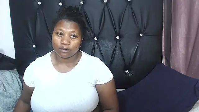 Snapshot of Cleo_Ice-Queen chatting on July 2026 05:58:02 PM Cleo Ice-Queen online show from July 2026 05:58:02 PM