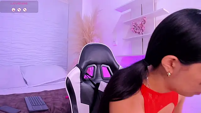 AylinLove  online show from August 2026 11:49:02 AM