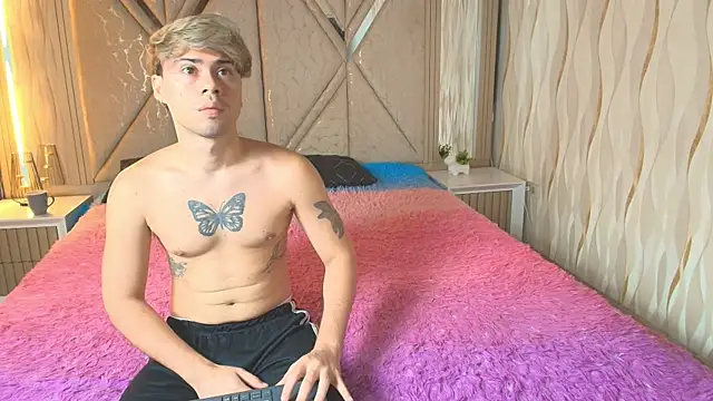 Twinfire zeus online show from July 2026 07:15:02 AM
