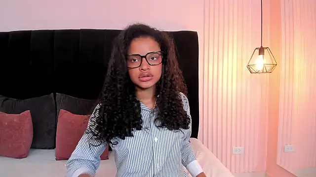 estefa rose online show from July 2026 04:31:01 PM