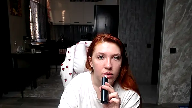 Reginasmilee online show from March 2026 03:46:02 PM