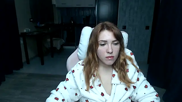 Reginasmilee online show from October 2025 01:17:01 AM