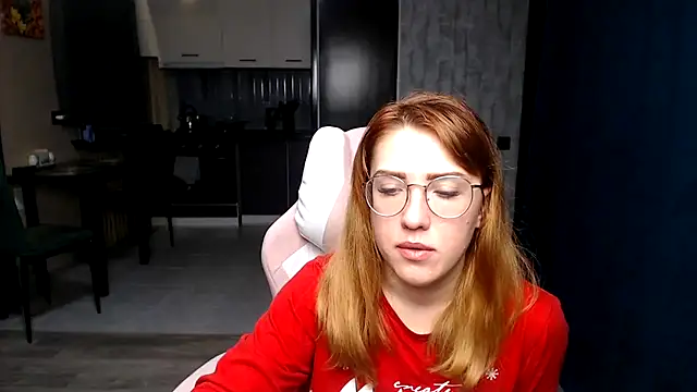 Reginasmilee online show from October 2025 12:42:01 AM