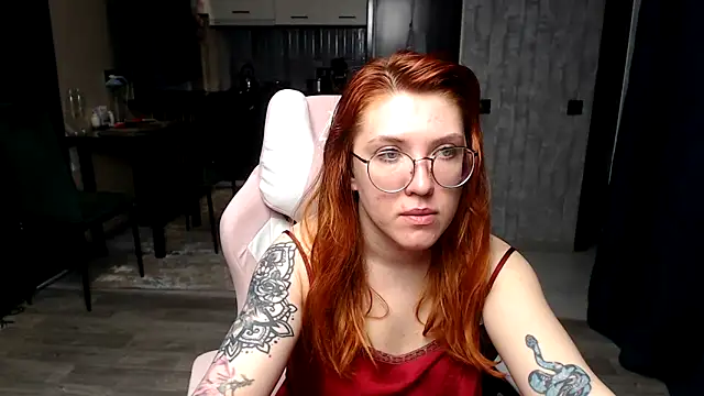 Reginasmilee online show from March 2026 03:19:02 AM