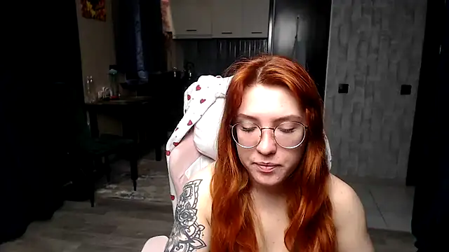 Reginasmilee online show from March 2026 04:23:01 AM