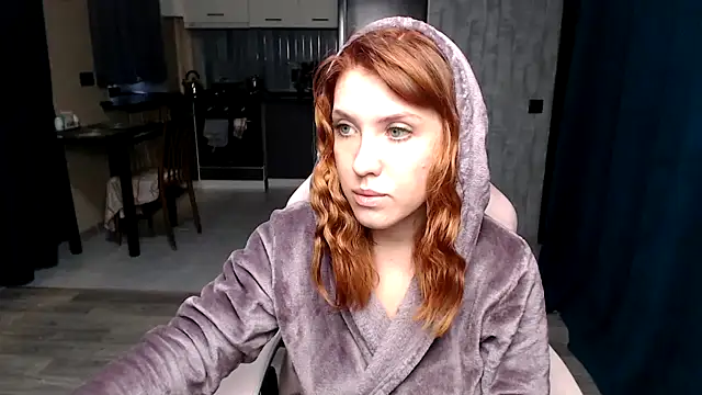 Reginasmilee online show from October 2025 04:27:01 AM