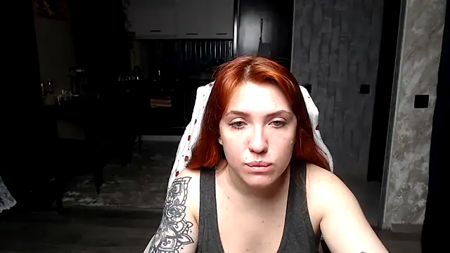 Reginasmilee online show from March 2026 04:18:02 PM