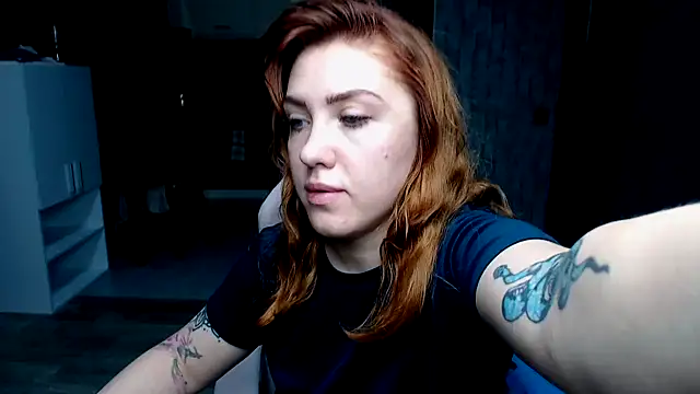 Reginasmilee online show from October 2025 11:05:02 PM