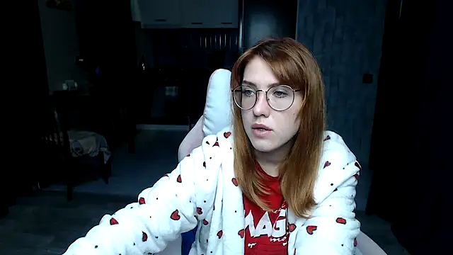 Reginasmilee online show from October 2025 03:05:01 AM