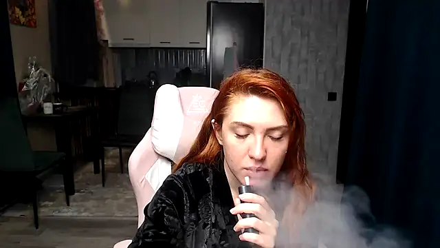 Reginasmilee online show from April 2026 02:46:02 AM