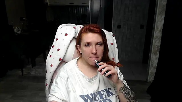 Reginasmilee online show from March 2026 03:43:02 AM