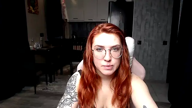 Reginasmilee online show from March 2026 05:34:02 AM