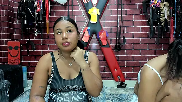 Snapshot of BDSM_FETISHEESS chatting on June 2026 10:43:01 AM BDSM FETISHEESS online show from June 2026 10:43:01 AM