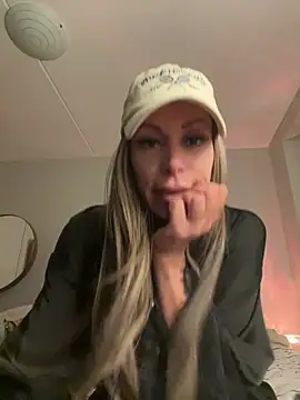 Snapshot of Sexybosslady chatting on July 2026 09:40:02 PM Sexybosslady online show from July 2026 09:40:02 PM