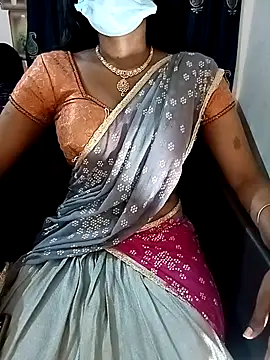 Snapshot of Yasika01 chatting on July 2026 05:37:01 AM Yasika01 online show from July 2026 05:37:01 AM