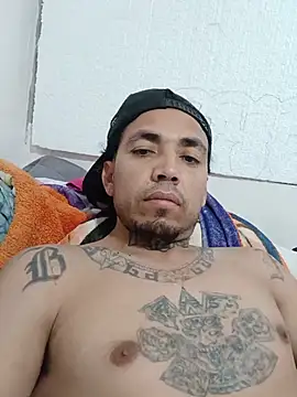 Snapshot of luis22fuego chatting on June 2026 06:01:01 AM luis22fuego online show from June 2026 06:01:01 AM