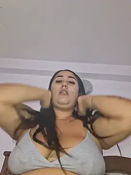 Valentina Tilly online show from August 2026 12:32:01 PM