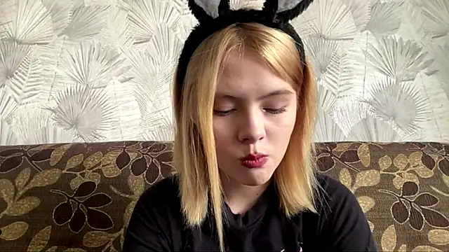 Snapshot of Jeneienal_1 chatting on June 2026 02:15:01 PM Jeneienal 1 online show from June 2026 02:15:01 PM