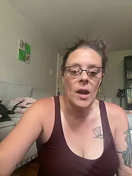 Snapshot of MatildaJane5 chatting on July 2026 07:09:01 PM MatildaJane5 online show from July 2026 07:09:01 PM