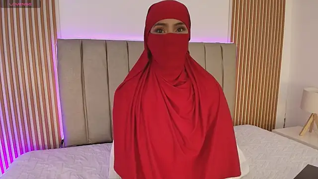 AaliyahShine online show from June 2026 12:32:01 PM