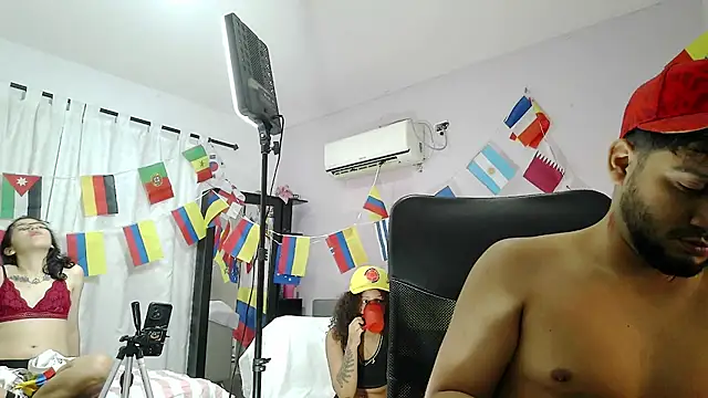 3wayX online show from June 2026 04:22:01 AM