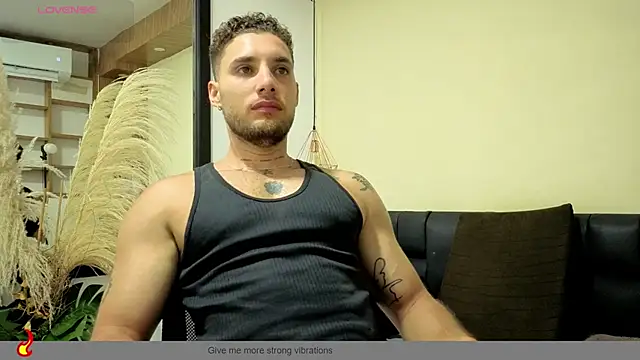Kiing 001 online show from August 2026 07:44:01 PM