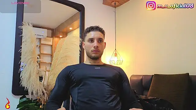 Kiing 001 online show from July 2026 07:37:01 PM
