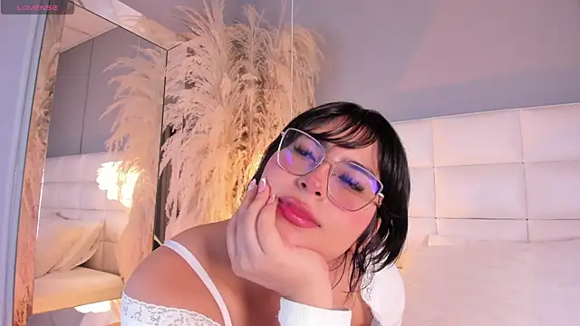 CassieCanddy online show from July 2026 04:33:01 AM