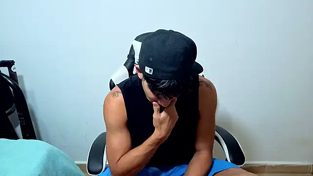 Snapshot of Noah__Dick chatting on August 2026 01:33:01 AM Noah Dick online show from August 2026 01:33:01 AM