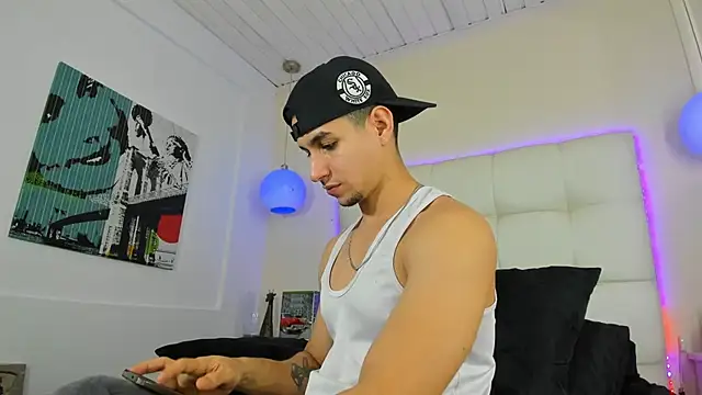 Jamexxx1  online show from August 2026 11:23:01 PM