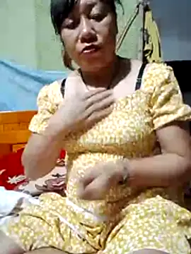 Moon squirtt online show from August 2026 02:48:02 PM