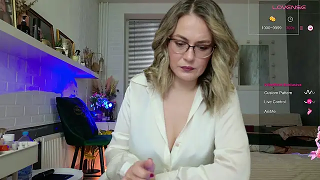 BeautyeyesLovely online show from November 2025 10:10:02 PM